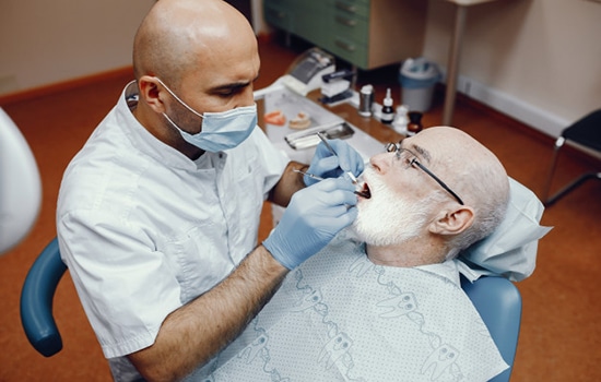 Implante dentário pelo SUS: saiba como conseguir