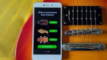Apps para aprender a tocar la guitarra en el móvil