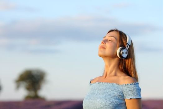 Escuchar música cristiana con las aplicaciones más populares